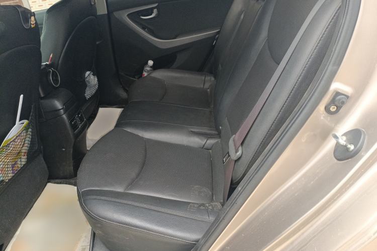 Used Hyundai Elantra (5th Generation / Langdong) 2015 1.6L Automatic Leading Model Left Rear Seat