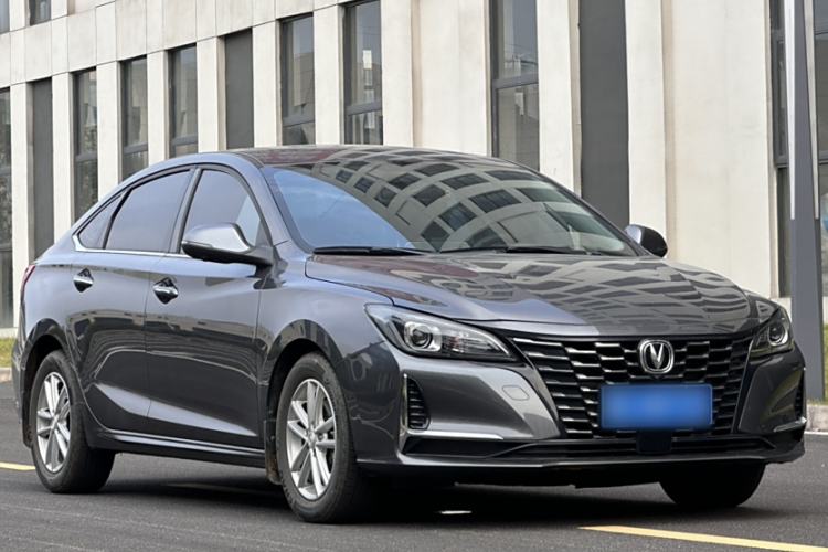 Used CHANGAN Ruicheng CC 2022 Blue Whale Edition 1.5T DCT Elite Model Exterior 1