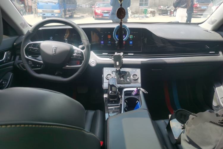 Used Bestune B70 2023 Third Generation 1.5T Automatic Enjoyment Version Center Console