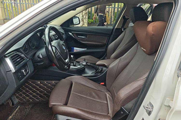 Used BMW 3 Series 2019 320Li Fashion Model Left Front Seat