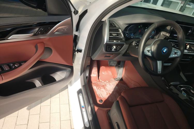 Used BMW iX3 2024 Leading Model
