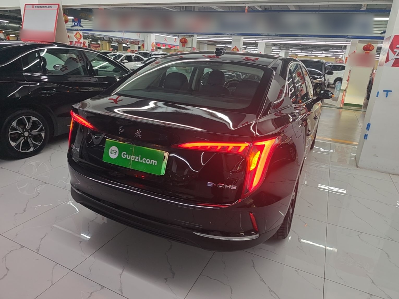 Hongqi E-QM5 2023 Revised Version Basic Travel Edition — снимка 6