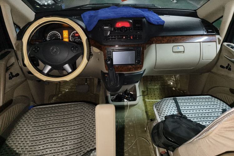 Used Mercedes-Benz Viano 2010 2.5L Prestige Edition