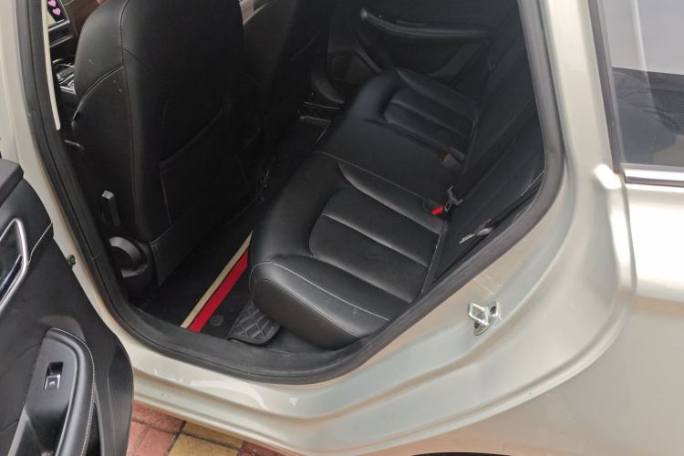 Used Roewe Ei5 2018 Internet Luxury Edition
