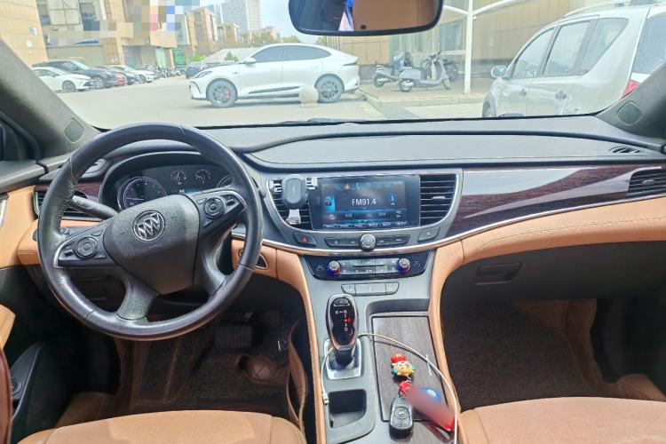 Used Buick LaCrosse 2016 20T Elite Edition Center Console