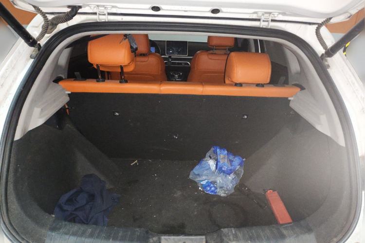 Used BYD e2 2021 Comfort Model Trunk