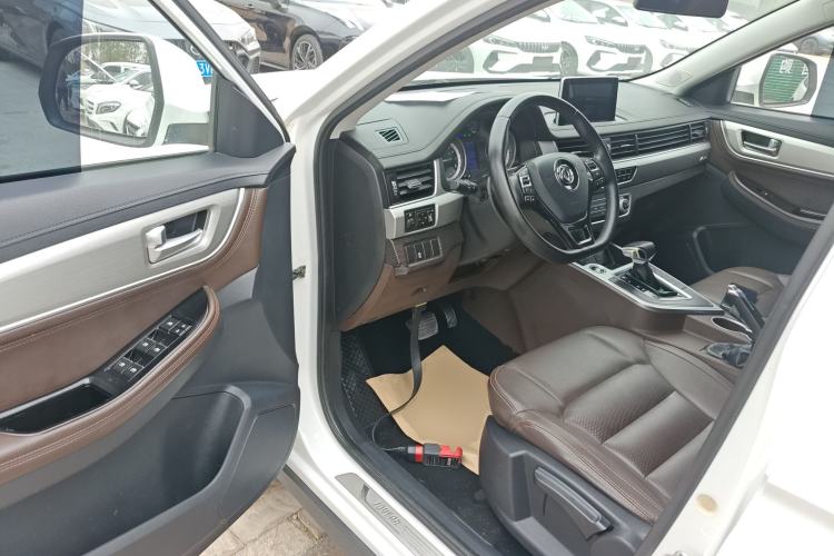 Used FORTHING Joyear X5 2017 1.6L CVT Luxury Model Driver Seat