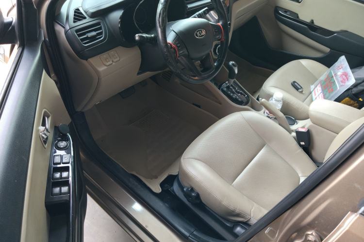 Used Kia K2 2012 Sedan 1.6L Automatic Transmission Premium Commemorative Edition Driver Seat
