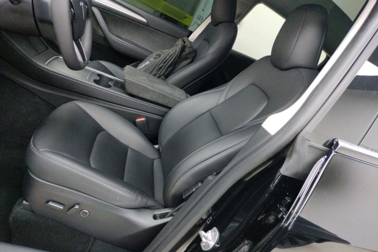 Used Tesla Model Y 2023 High-Performance All-Wheel-Drive Version