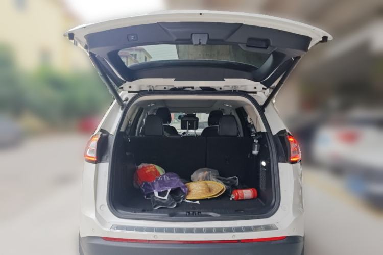 Used Ford Edge 2018 EcoBoost 245 Two-Wheel-Drive Titanium 7-Seater China V Standard Trunk