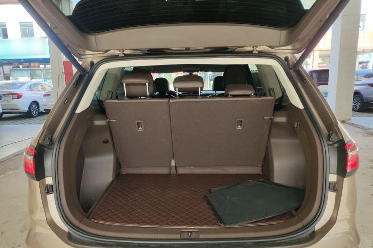 Used Volkswagen Viloran 2020 330TSI Luxury Edition