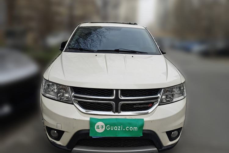 Used Dodge Journey 2013 2.4L Two-Wheel Drive Luxury Version