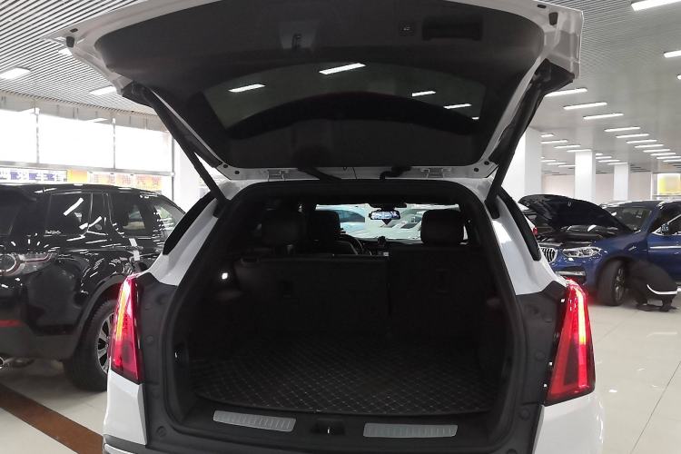 Used Cadillac XT5 2021 28T Luxury Model