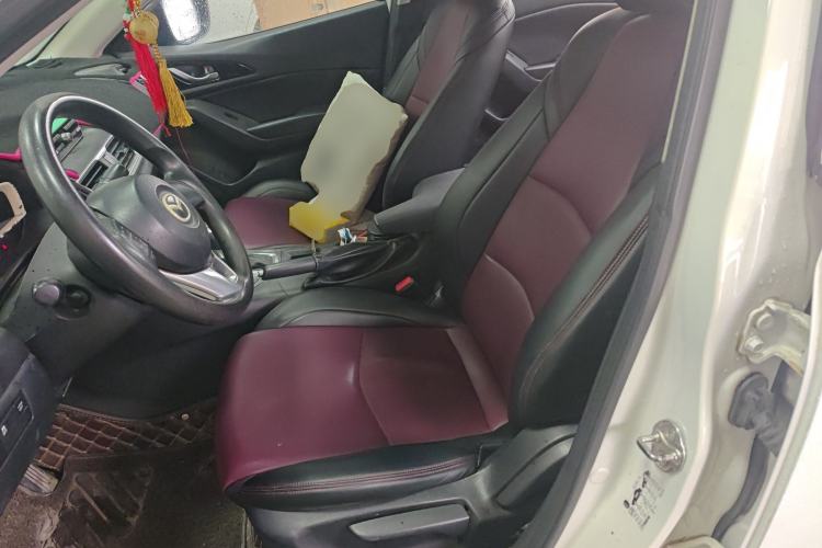 Used Mazda 3 Axela 2016 Sedan 1.5L Automatic Comfort Model
