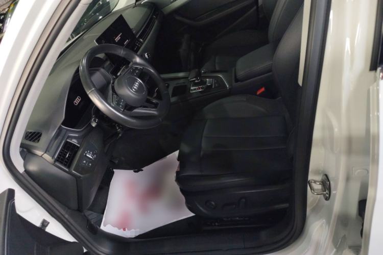 Used Audi A4L 2022 40 TFSI Stylish and Elegant Edition Left Front Seat