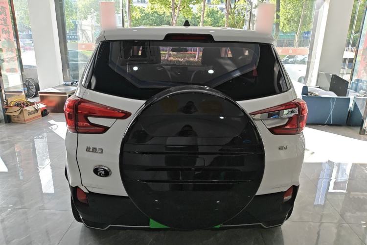 Used BYD Yuan New Energy 2019 EV535 Smart Connect Trendsetting Model
