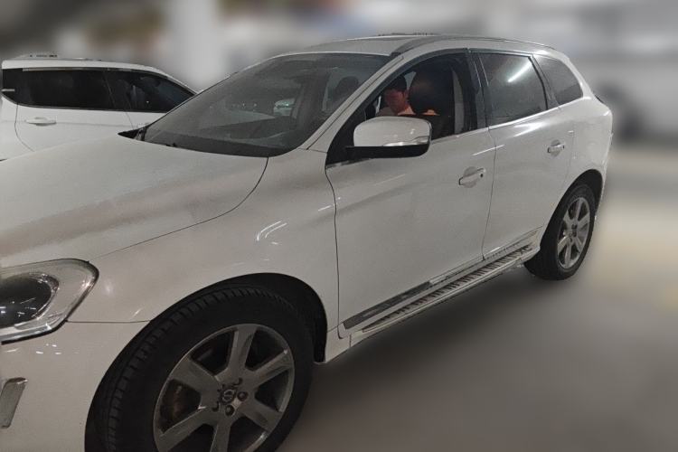 Used Volvo XC60 2014 Restyled T5 Zhiya Edition Guazi used car, China used car export, Used car for sale, Used cars, Cheapest cars for sale