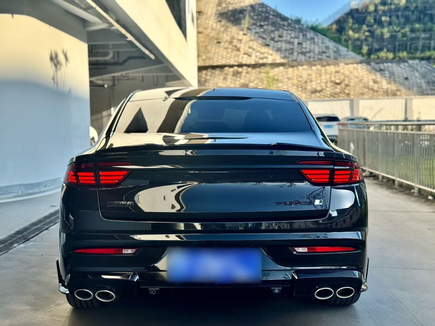 Geely Auto Preface 2024 2.0TD Xiaohan Edition — снимка 5