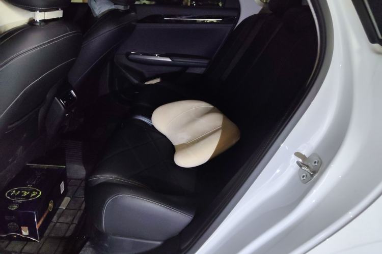 Used Geely Galaxy L6 2024 125km PLUS Dragon Edition