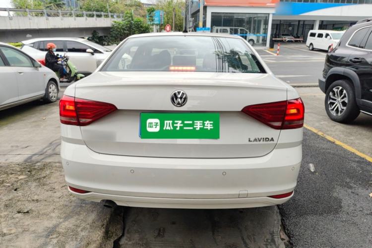 Used Volkswagen Lavida 2018 Classic 1.5L Automatic Fashion Edition China VI Standard