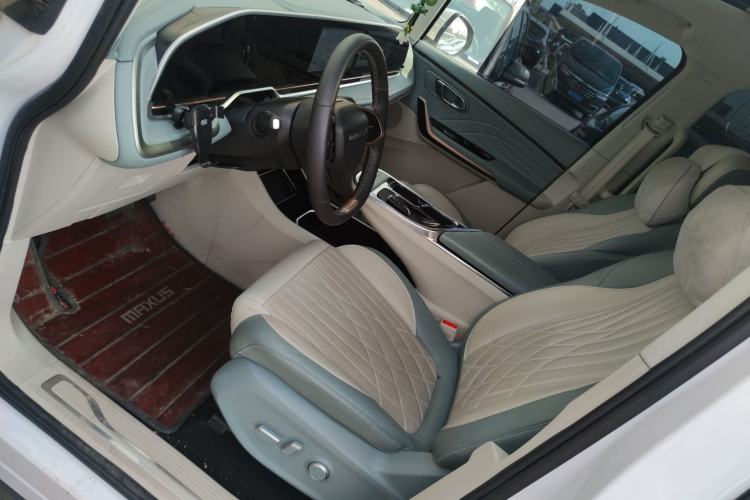 Used SAIC MAXUS G90 2022 2.0T Interstellar Seven-Seater