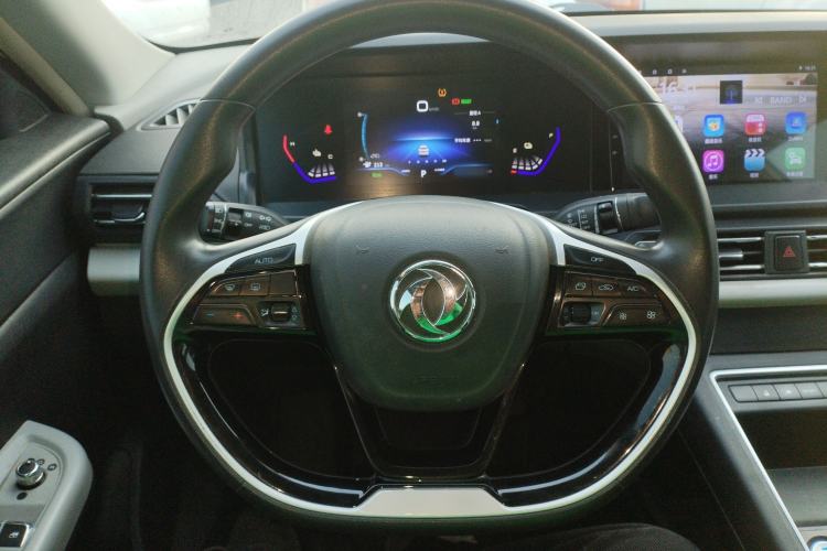 Used Dongfeng Aeolus E70 2023 500 Smart Edition Lithium Iron Phosphate 48.6 kWh 120 kW