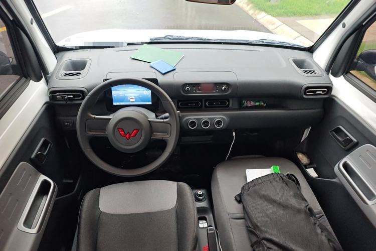 Used Wuling Zhiguang New Energy 2025 Model 305km Ambitious Edition
