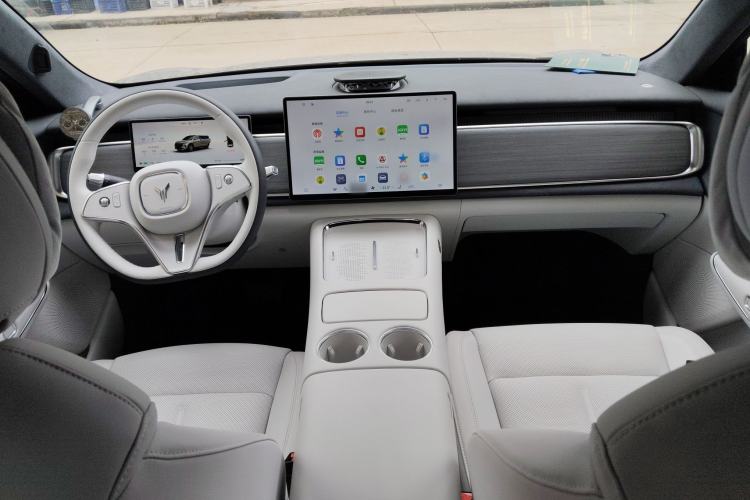 Used VOYAH COURAGE 2025 Model Rear-Drive Qiankun Edition
