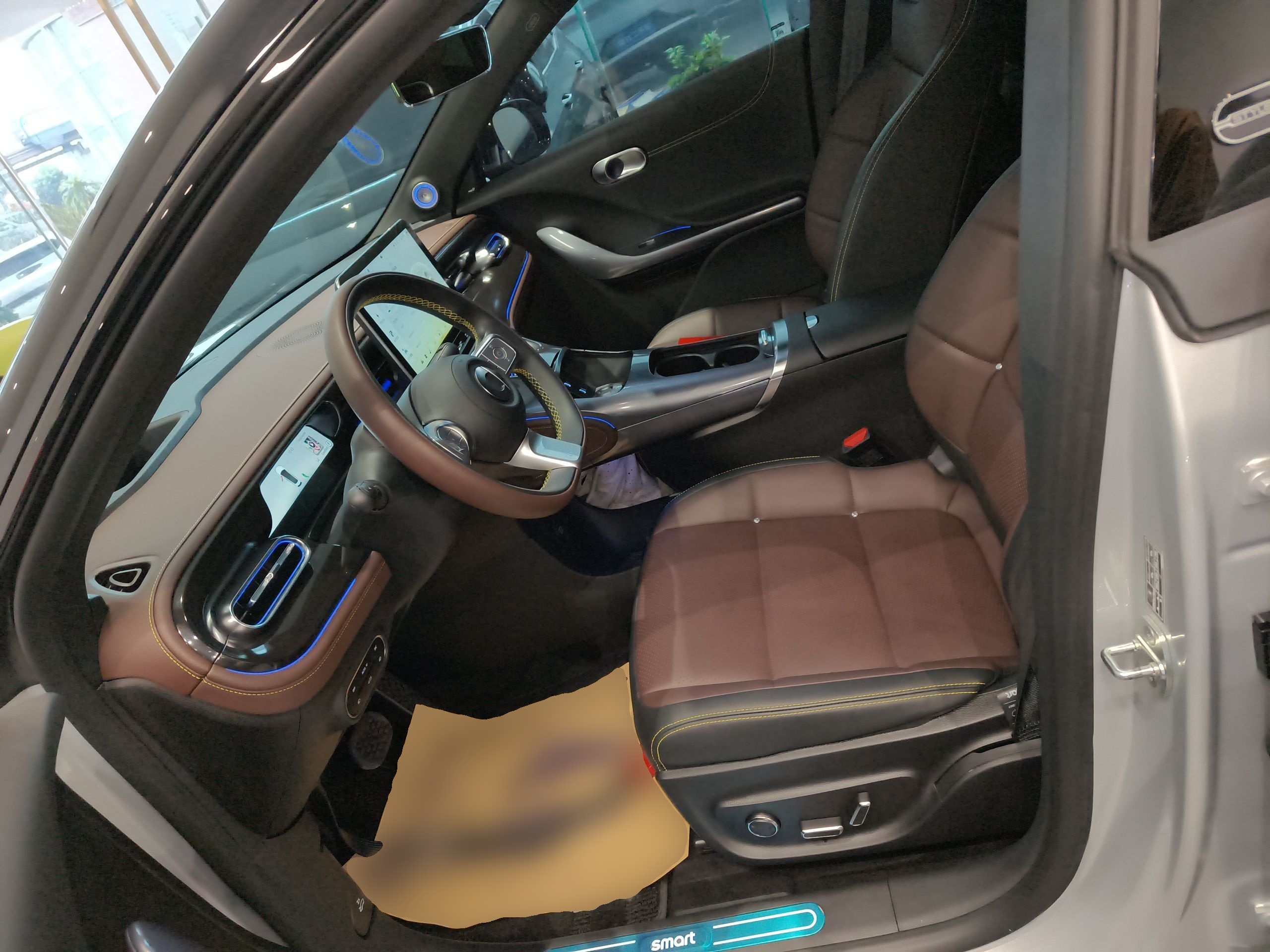 المقاعد الأمامية داخل السيارة