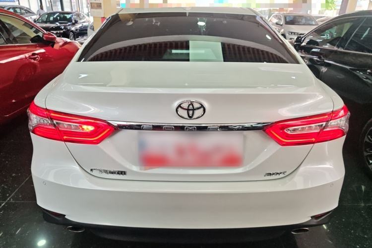 Used Toyota Camry 2021 2.0G Luxury Edition
