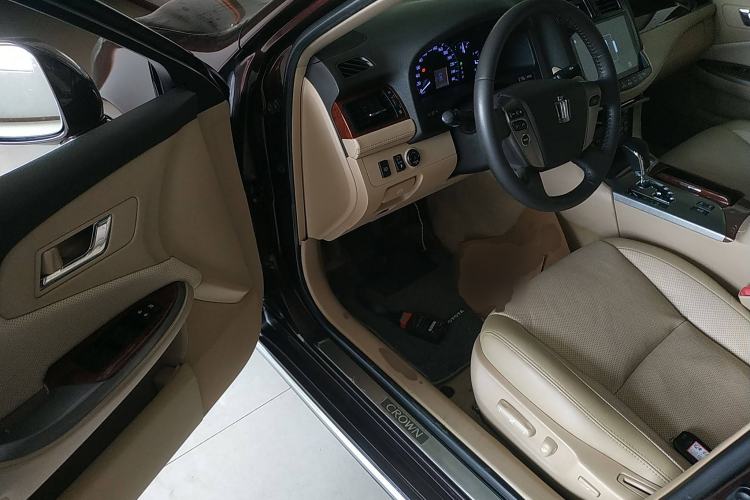 Used Toyota Crown 2012 2.5L Royal Leather Edition Driver Seat