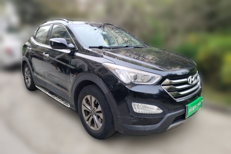 Used Hyundai Santa Fe 2015 2.0T Automatic Two-Wheel Drive Smart Version 5 Seats
