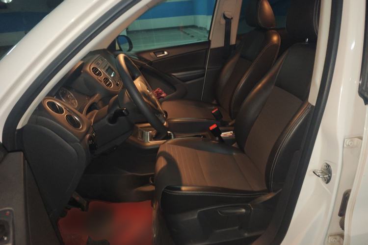 Used Volkswagen Tiguan 2016 300TSI Manual Two-Wheel Drive Trend Edition Left Front Seat