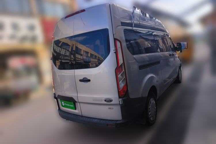 Used Ford Transit 2017 2.0T Diesel Multi-Purpose Commercial Vehicle Mid-Drive Mid-Roof China IV Standard
