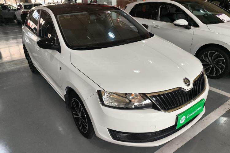 Used Skoda Rapid Spaceback 2014 1.6L Automatic Enjoyment Edition