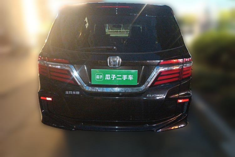 Used Honda Elysion 2016 2.4L Luxury Edition
