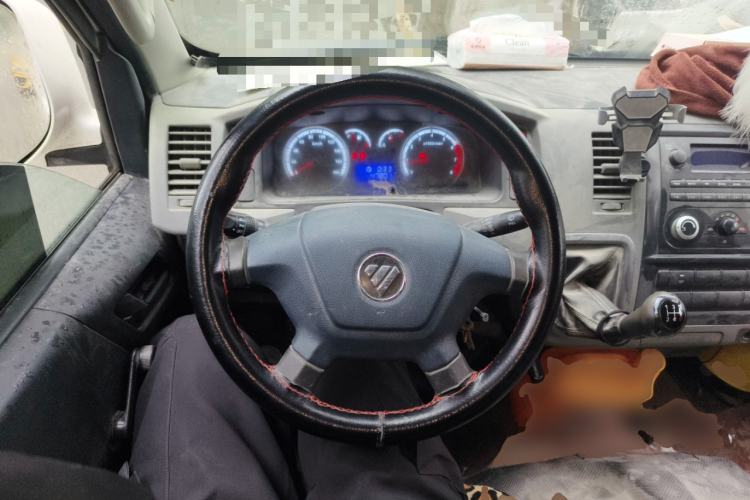 Used Foton Scenic G7 2020 2.4L Commercial Version Short Wheelbase Flat-Top 4-Seater Van China VI Emission Standard 4K22D4M