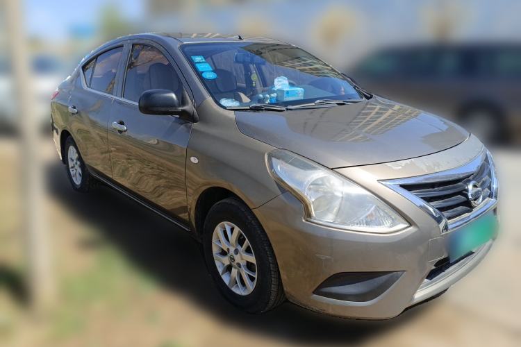 Used Nissan Sunny 2015 1.5XE Manual Comfort Edition Front Right 45 Deg