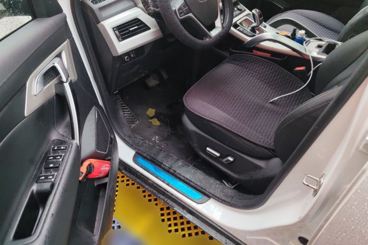 Used Geely Auto Emgrand X7 Sport 2020 1.8TD DCT Two-Wheel Drive Smart Connect 4G-Enabled Version
