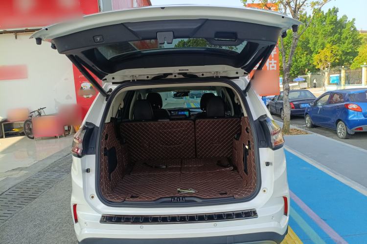 Used Ford Edge 2021 PLUS EcoBoost 245 Two-Wheel-Drive Titanium 7-Seater
