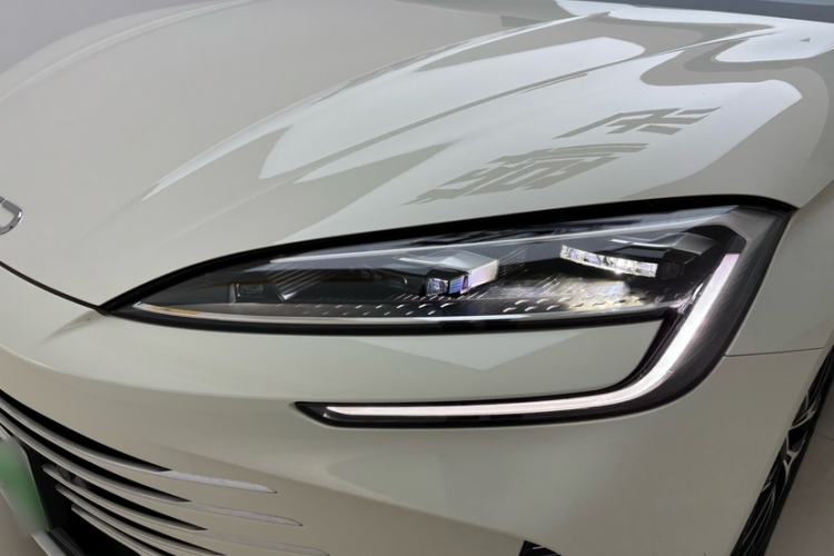 Used BYD Seal 2023 DM-i 1.5T 121km Flagship Model Left Front Headlight