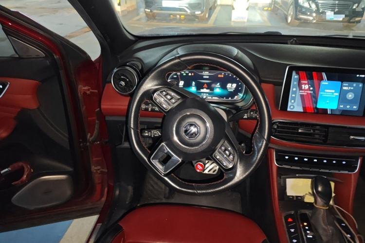 Used MG HS 2018 30T Automatic Two-Wheel Drive Trophy Edition—High-Octane V-Model