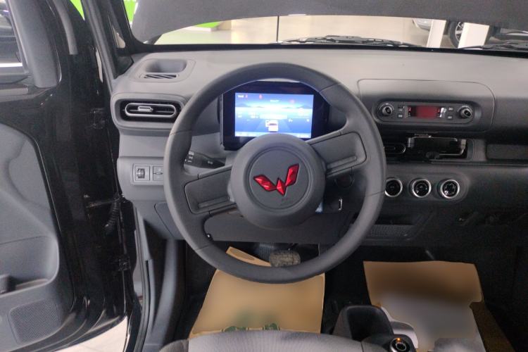 Used Wuling Zhiguang New Energy 2025 Model 305km Ambitious Edition