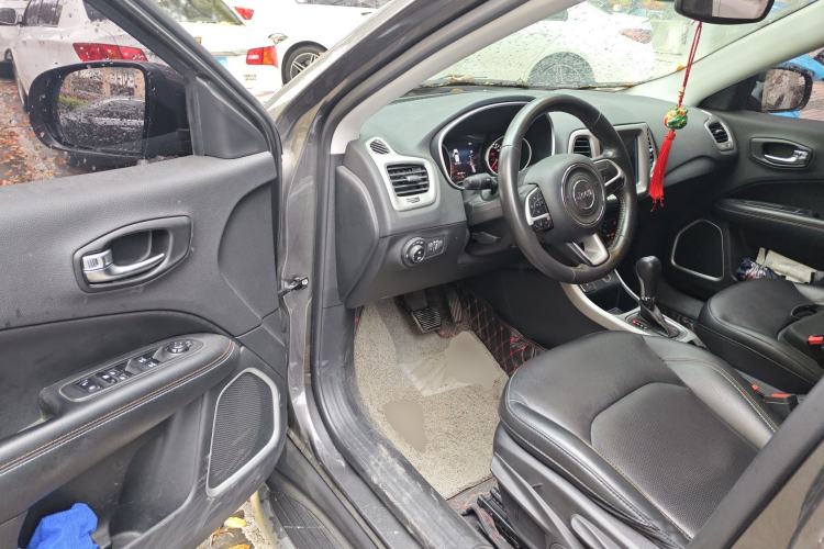 Used Jeep Compass 2017 200T Automatic Family Edition Driver Seat