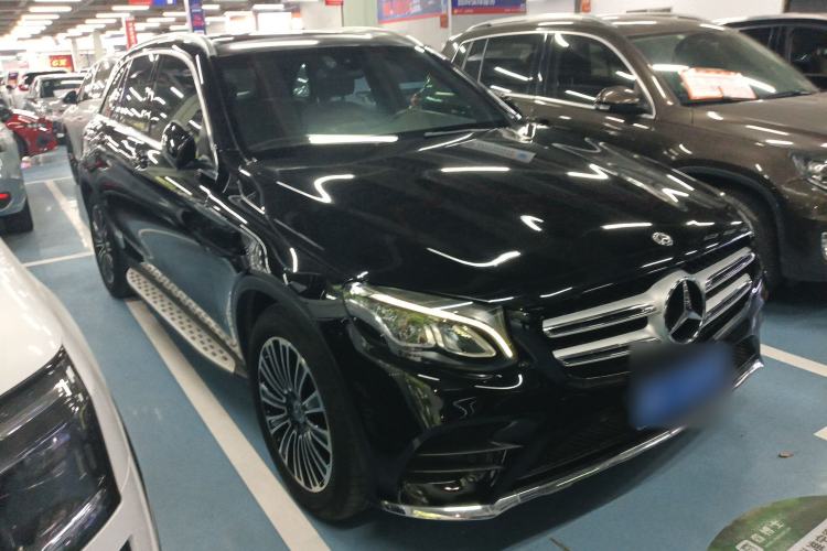 Used Mercedes-Benz GLC 2018 GLC 260 4MATIC Dynamic Edition Front Right 45 Deg