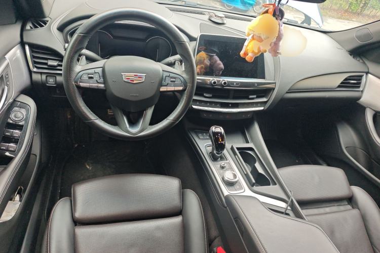 Used Cadillac CT5 2021 28T Advanced Sport Model Center Console