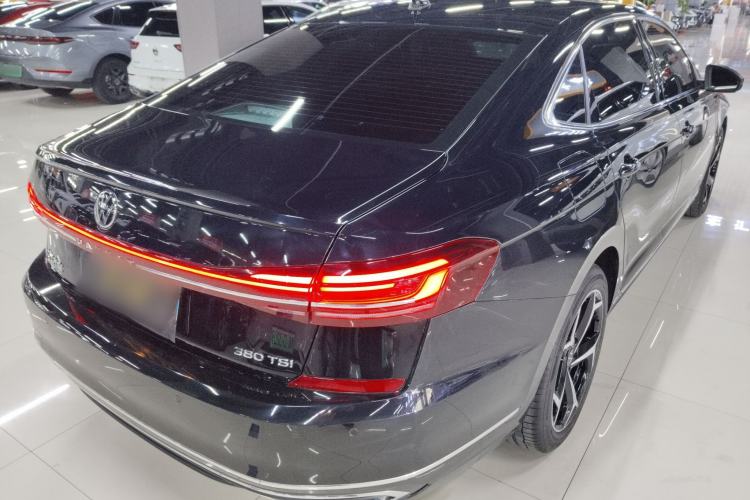 Used Volkswagen Passat 2024 380TSI Starry Dragon Edition
