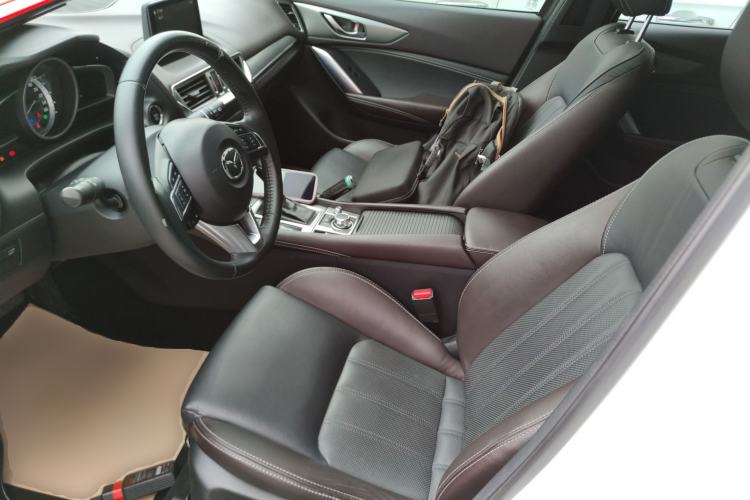 Used Mazda CX-4 2016 2.0L Automatic 2WD Blue Sky Luxury Edition