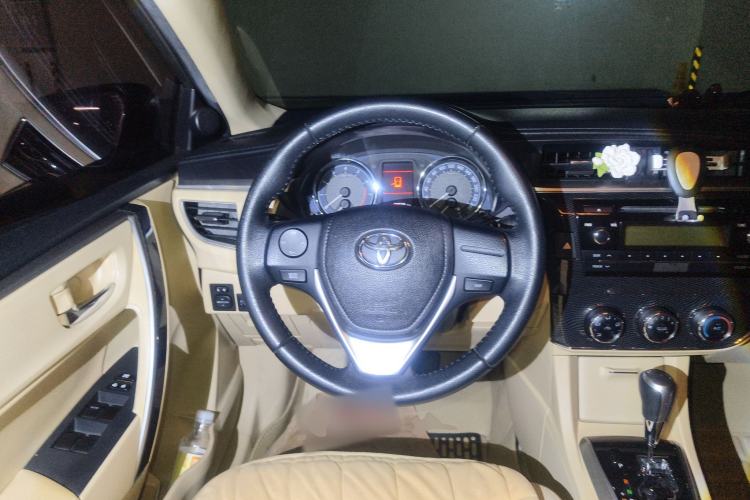 Used Toyota Corolla 2014 1.6L CVT GL-i Leather Edition
