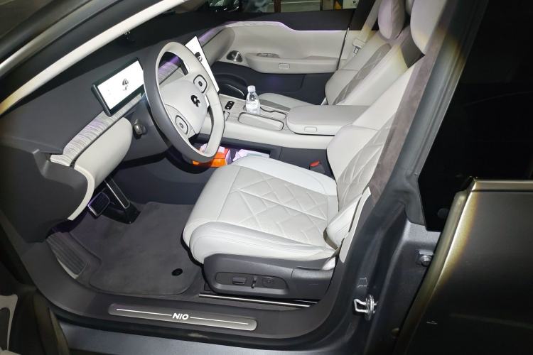 Used Nio ET7 2024 75 kWh Executive Edition Left Front Seat